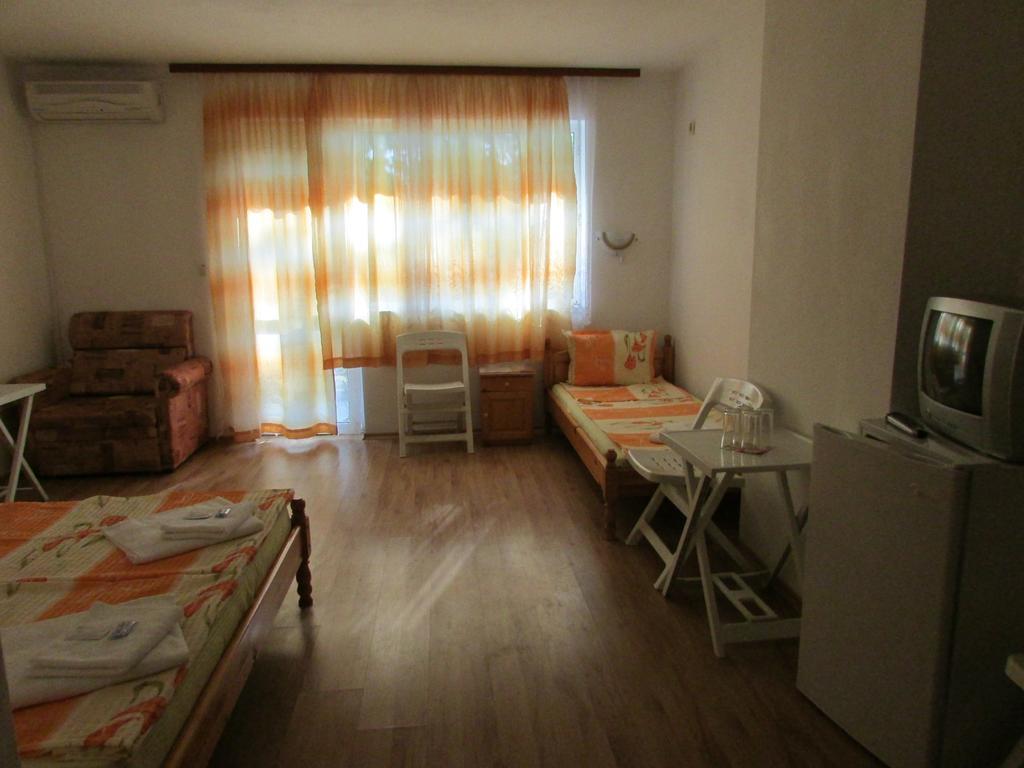 Sunhouse Rooms Tsarevo Exterior photo